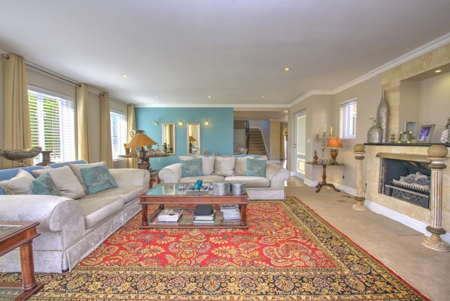 To Let 4 Bedroom Property for Rent in Thesen Islands Western Cape